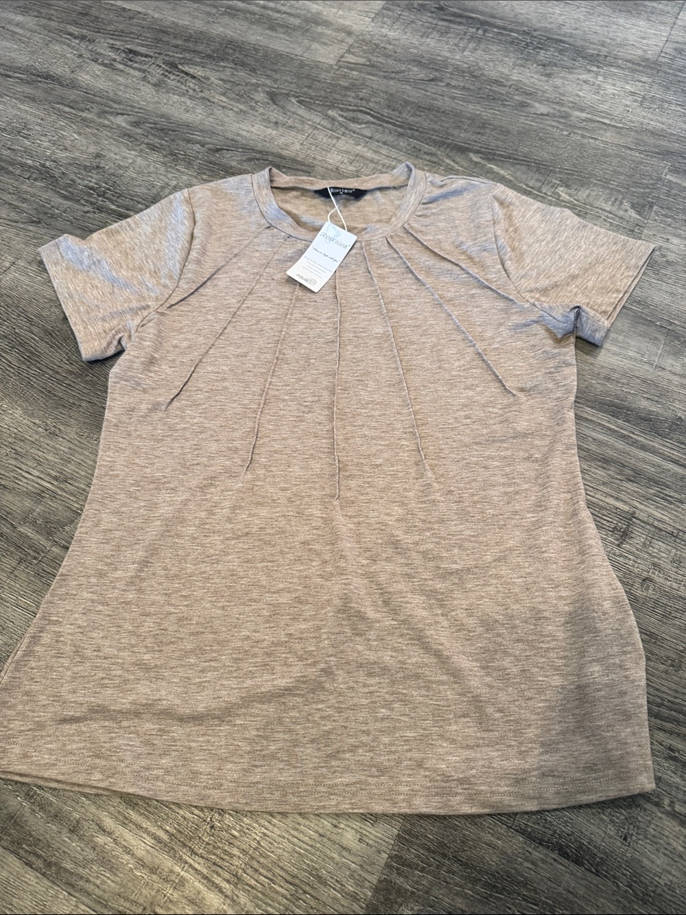 Pleated Crewneck Short Sleeve Top in Light Taupe